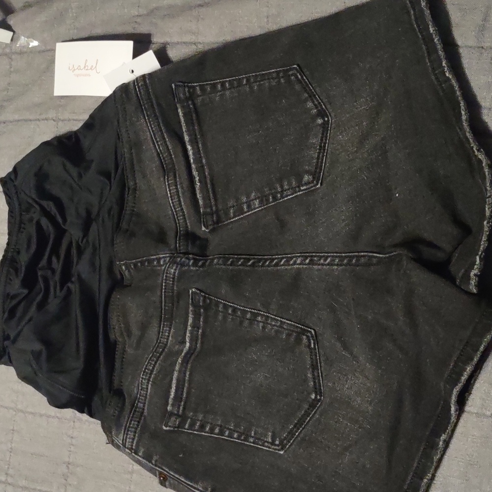 Maternity Shorts - Picture 4 of 4